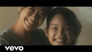 juan karlos  Sampaguita Official Music Video ft Gloc9 [upl. by Assyle]