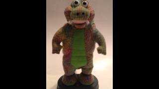 1998 Gemmy Animated Singing amp Dancing CrocodileAlligator Crocodile Rock Elton John [upl. by Suu]