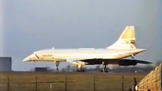 Concorde Takeoff from London Luton Airport 1988 [upl. by Nylloc410]