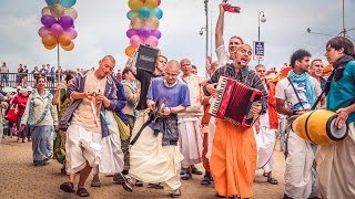 Harinam Sankirtan by devotees of ISKCON [upl. by Roselle536]