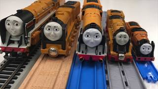 Murdoch vs School Bus  Thomas and Friends Collection  Hornby Tomy Take N Play Wooden ttfc [upl. by Swinton]