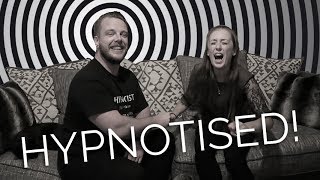 Impromptu hypnosis  Hypnotising my girlfriend [upl. by Fidellas]