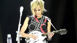 Dixie Chicks Live  Hallenstadion Zürich  170416  Landslide [upl. by Warwick]