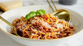 Traditional Spaghetti Bolognese Classic Italian Sauce [upl. by Ainadi]